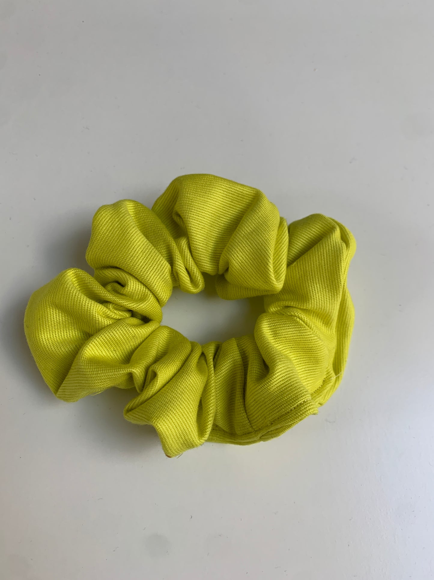 Art Scrunchie Neon Yellow